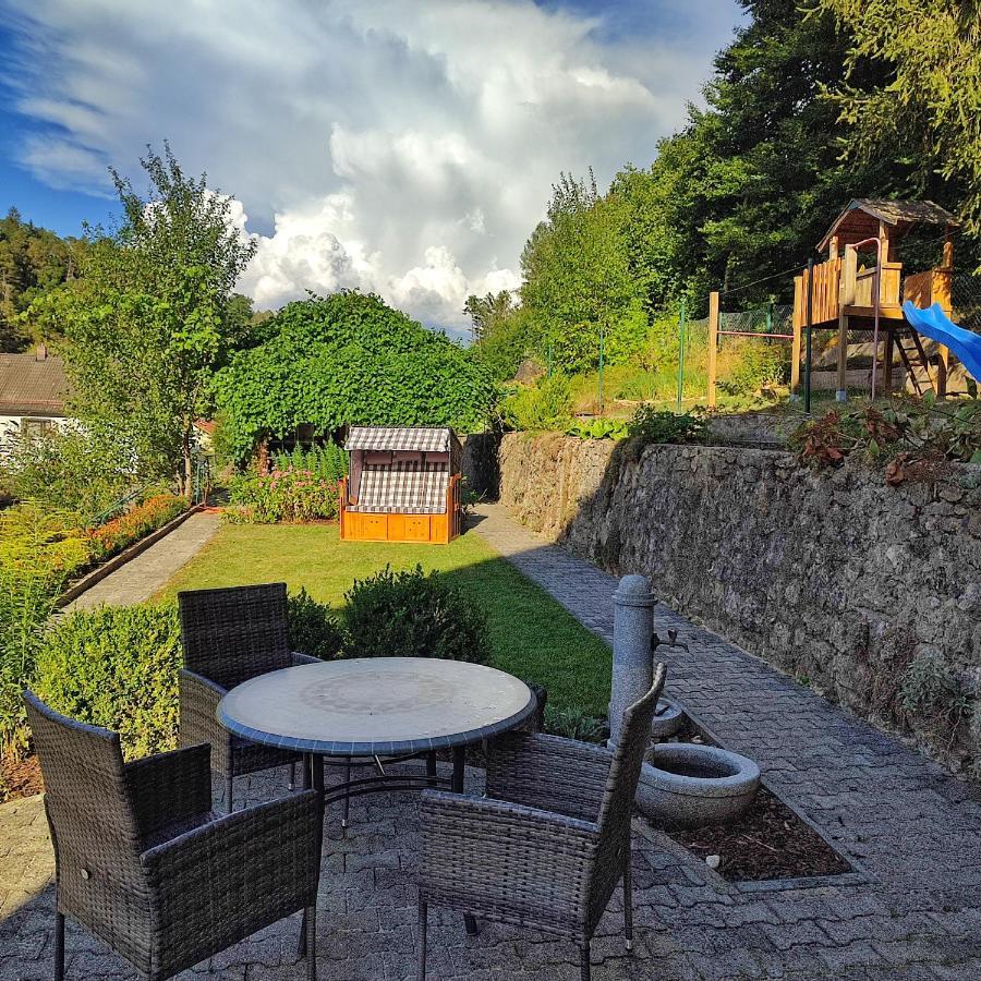 Ferienhaus Am Bach Mit Grossem Garten Deuerling Экстерьер фото