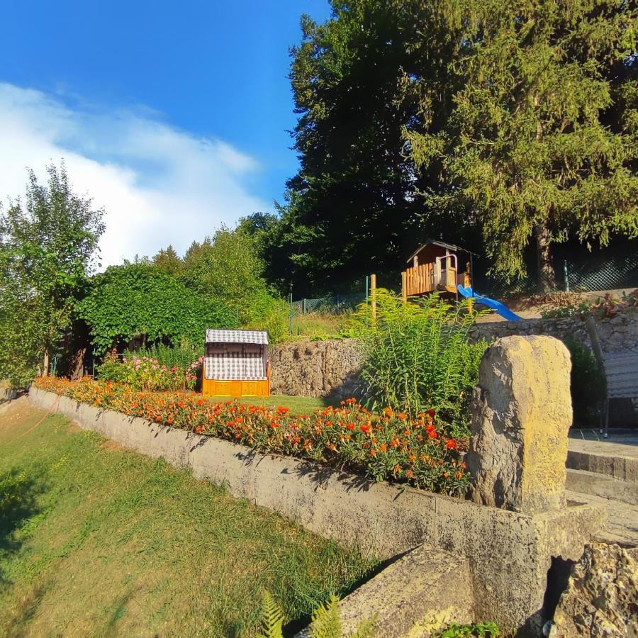 Ferienhaus Am Bach Mit Grossem Garten Deuerling Экстерьер фото