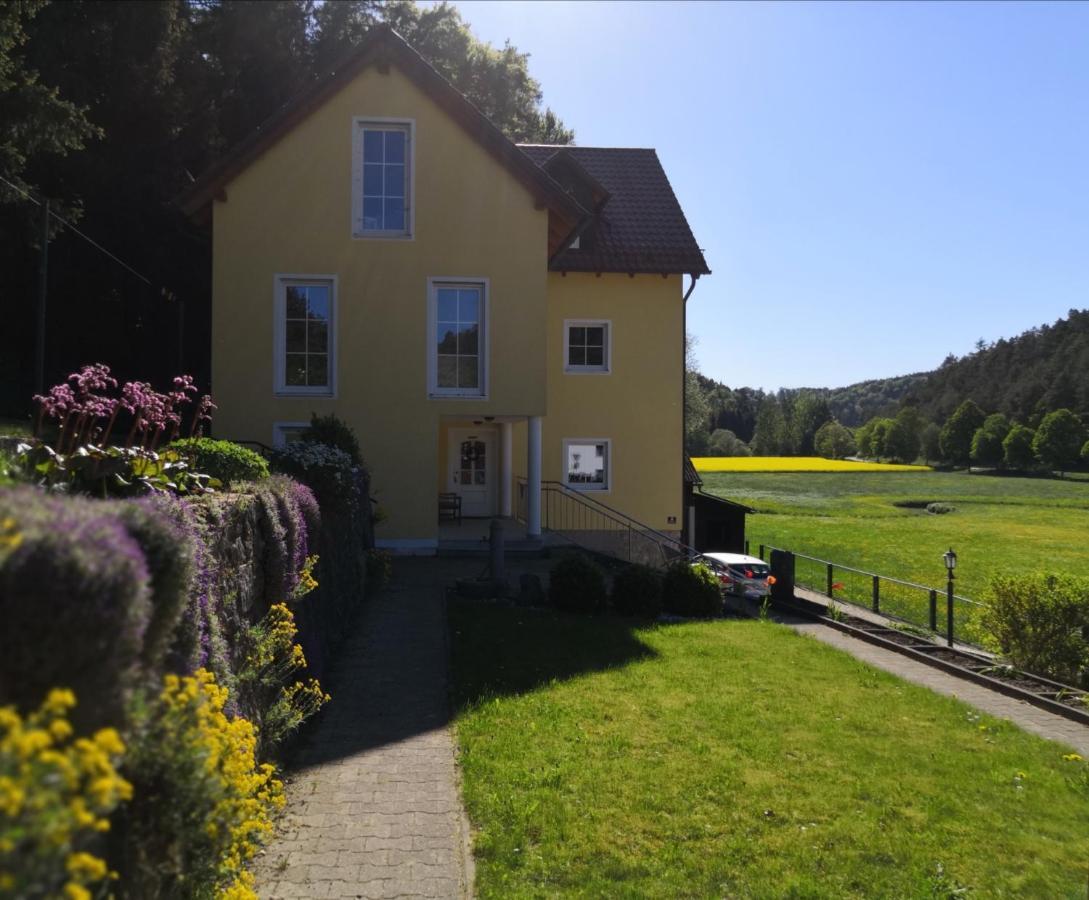 Ferienhaus Am Bach Mit Grossem Garten Deuerling Экстерьер фото